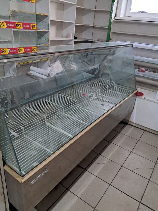 Холодильная ветрина