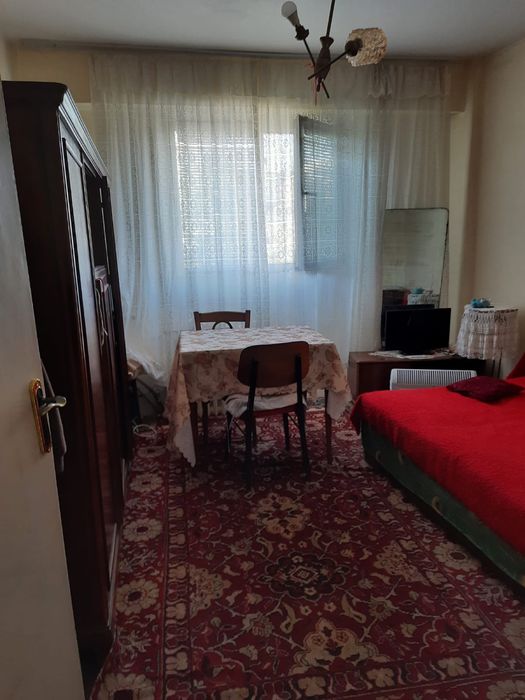 Apartament 3 camere, central Giurgiu, langa bloc Romarta