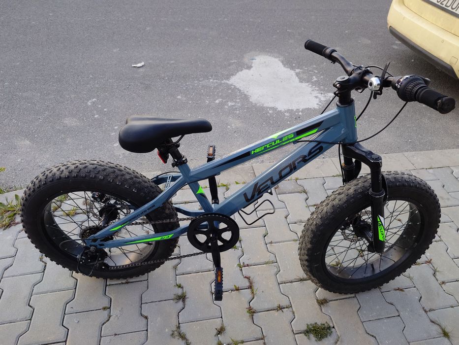 Vând bicicletă pentru copii