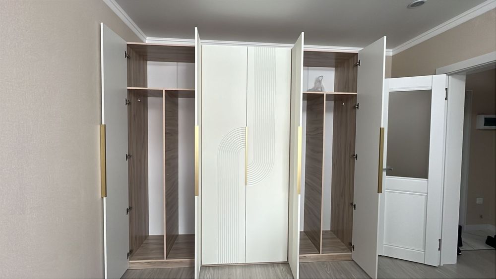 Сборка мебели разборка. Услуги мебельщики.