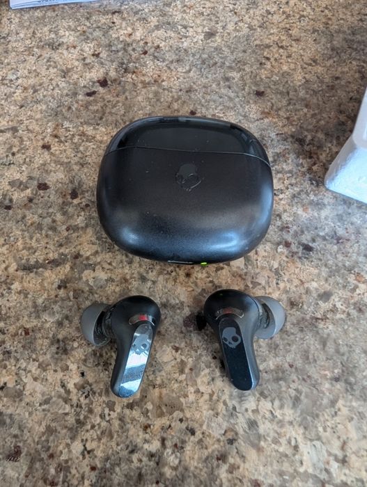 Skullcandy Rail ANC earbuds слушалки