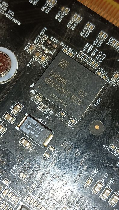 Продам видеокарту Gigabyte GTX 960 2GB