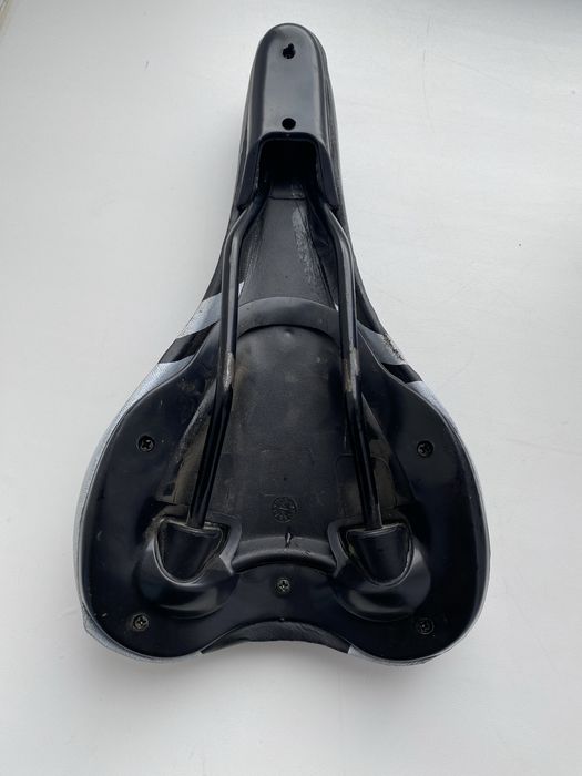 Продам седло на велосипед