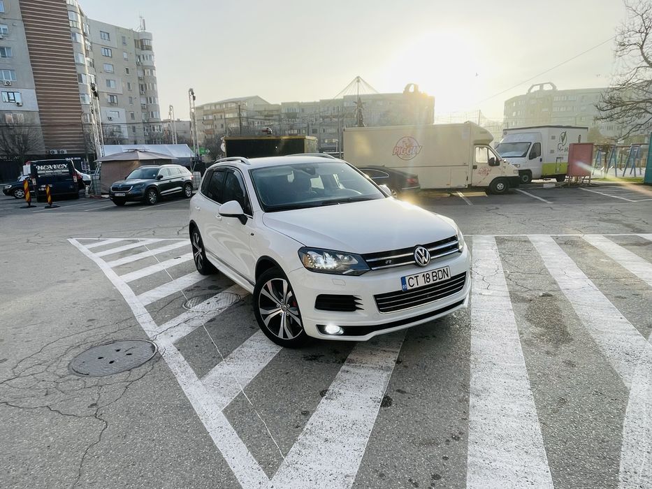 Vand touareg R line VALABIL Luna asta ! (Fara schimb)