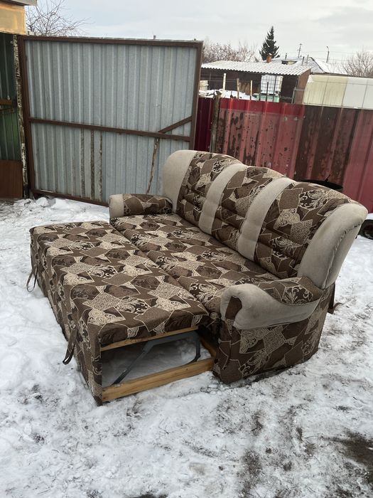 Продам диван торг есть