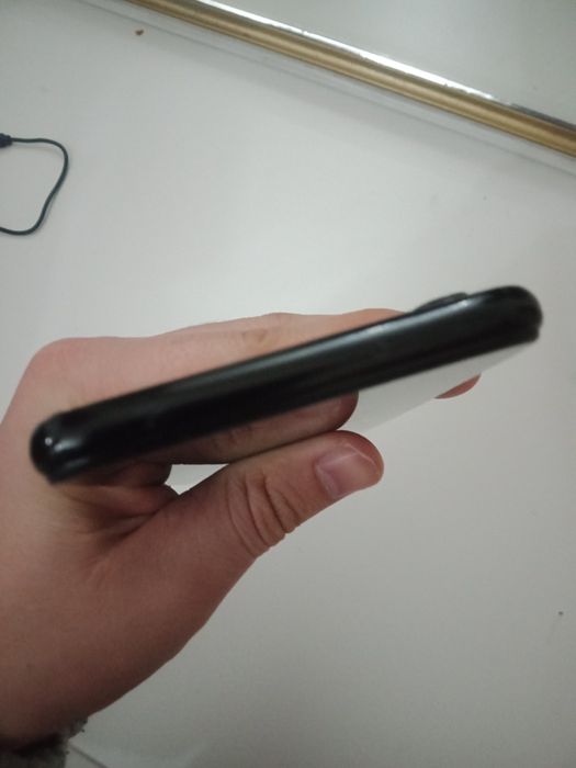 Редми нот 8  4/64 гб