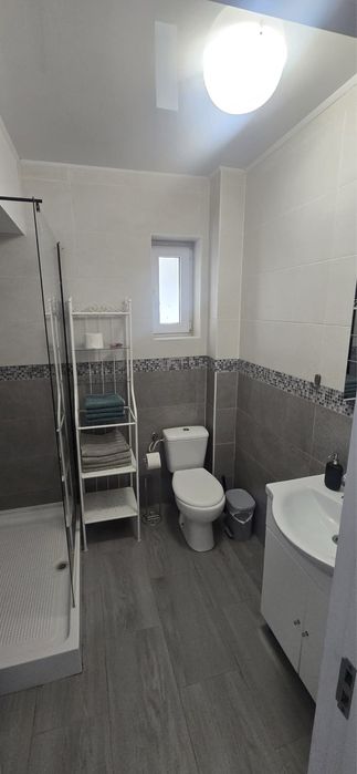 Inchiriez apartament 2 camere Mamaia Nord