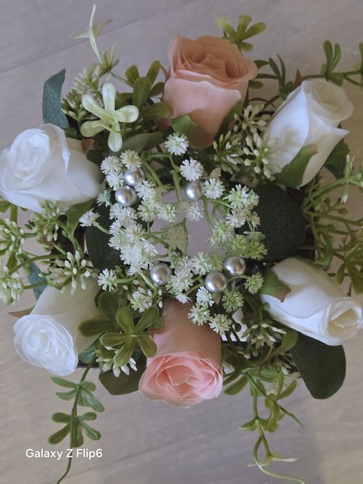 Уникална декорация за дома: Фенери с пролетна украса