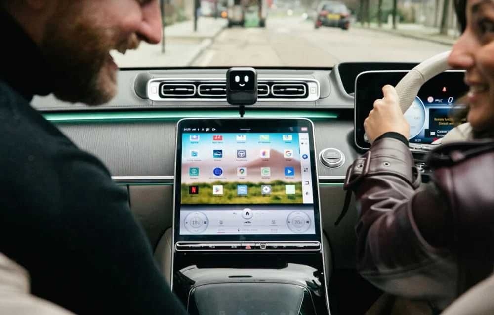 Безжичен адаптер Ottocast PCS50 и AI асистент OTTOAIBOX NANO