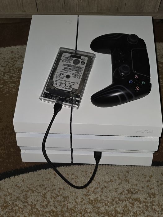 Două PS4 Modat,White