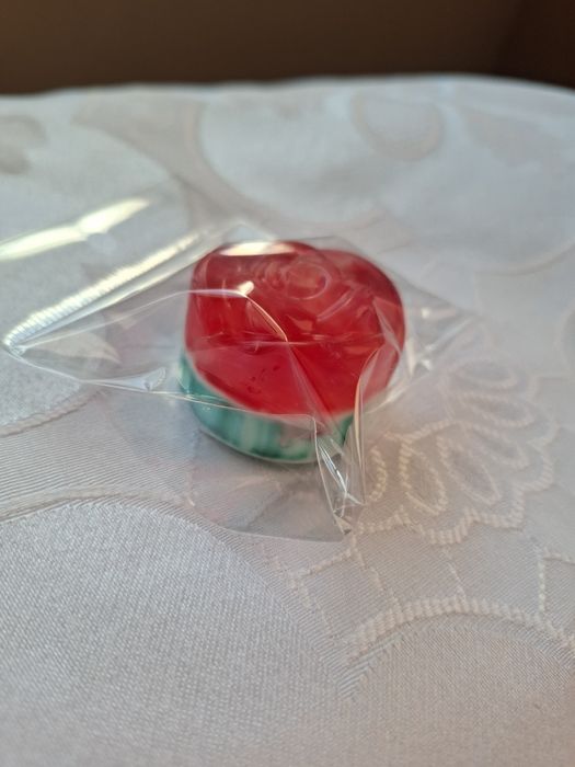 Глицеринови сапунчета розички с хипоалергенни етерични масла