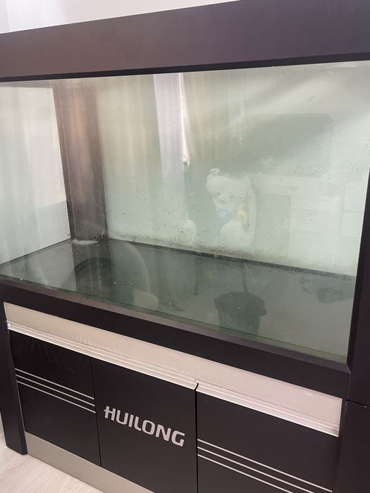 Продам аквариум на 800 литров