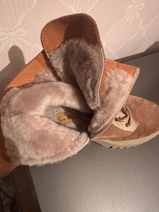 Продам новые зимние сапоги размер 37