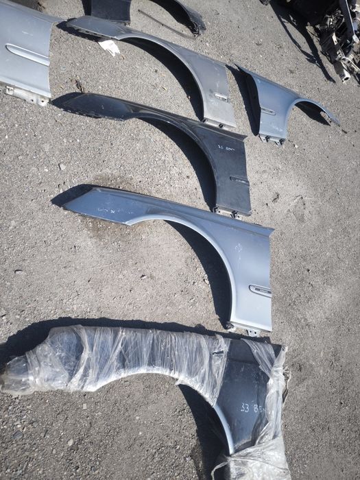 Крыло левое и правое на Мерседес w211