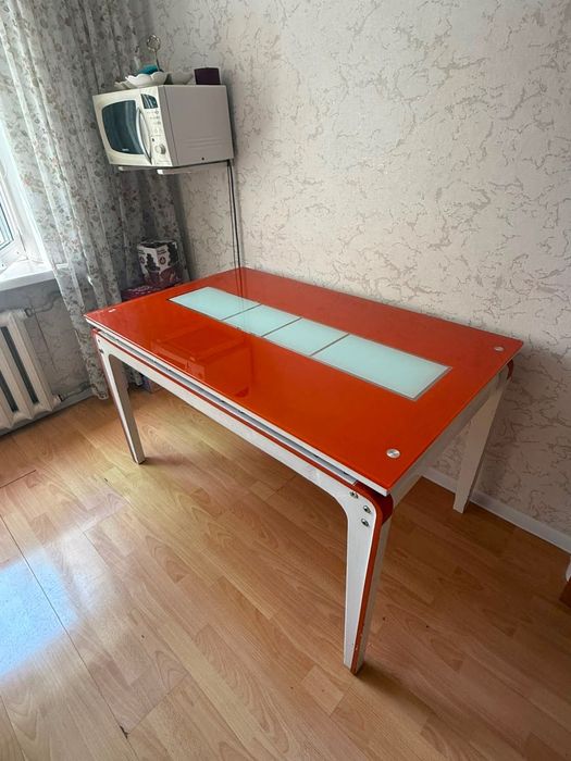 Продам стол не дорого