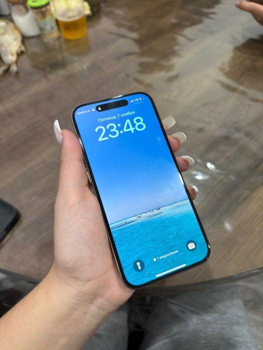 Продам айфон 15 про