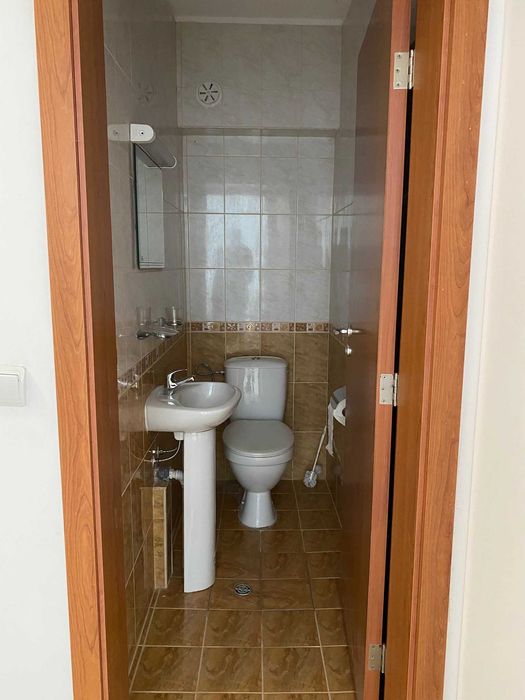 Продава се Тристаен апартамент в с. Божурец, Област Добрич - 120 кв.м за 409 €/кв.м - Снимка #5