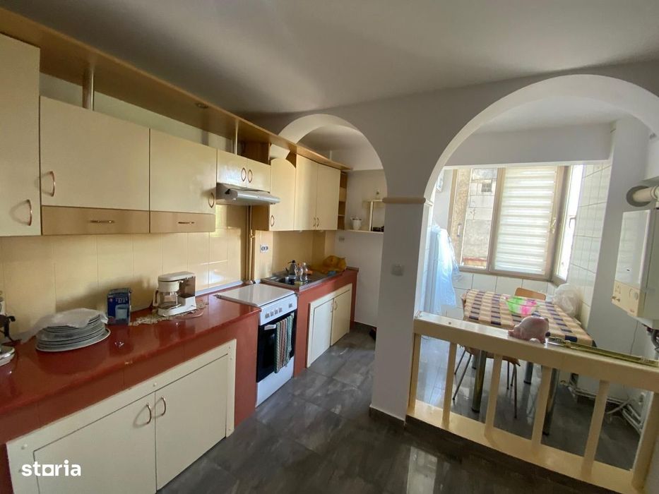 Apartament cu 2 camere de închiriat