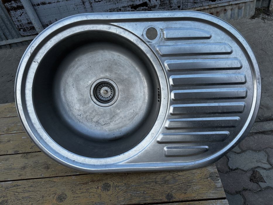 Раковина мойка в кухню