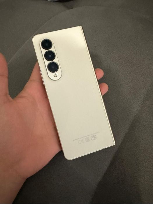 Продам  зет фолд 4