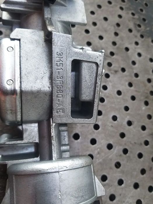 Contact auto cu cheie ford focus 3 3m513f880ae