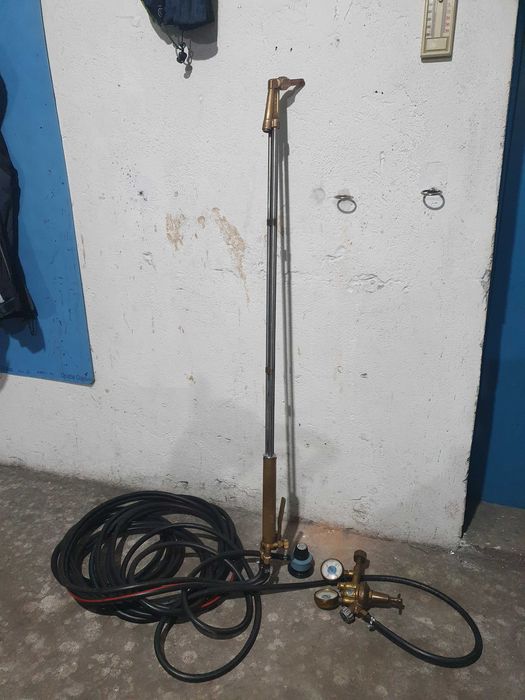 Продавам професионален резак Харис