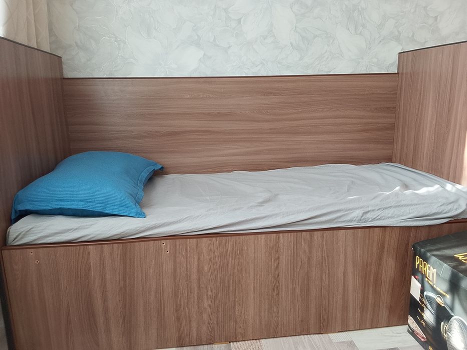 Продам кровать  подростковый