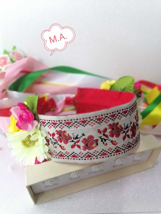 Косичник с ленти и цветя , различни варианти