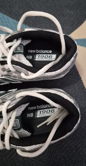 Adidasi New Balance 1906R