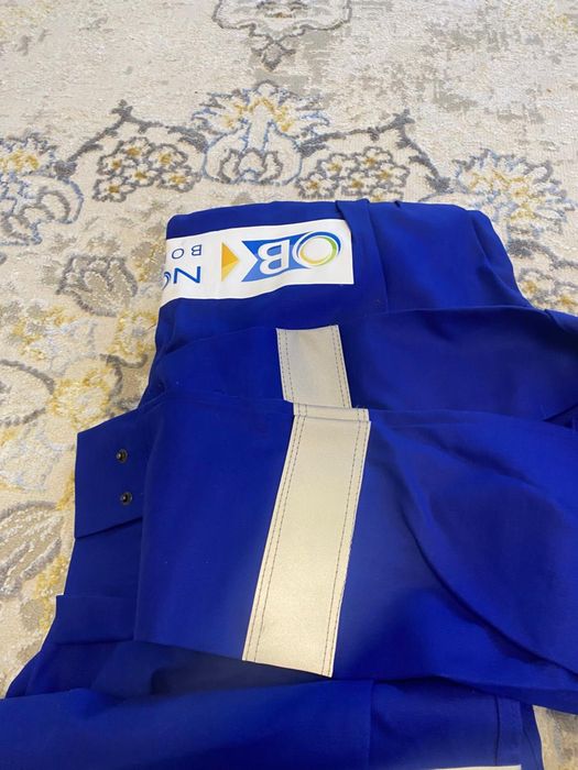 Продам рабочий комбинезон