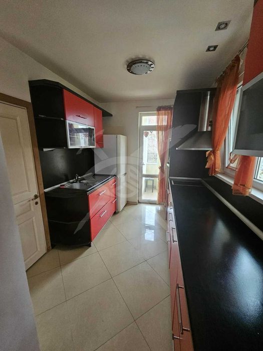 Продава се Тристаен апартамент в Пловдив, Кючук Париж - 100 кв.м за 918 €/кв.м - Снимка #17