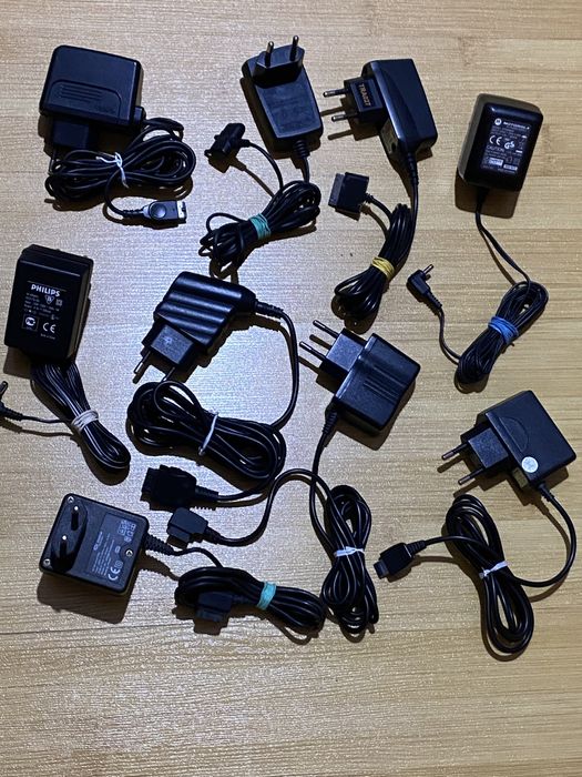 Alimentatoare 220v diferite modele