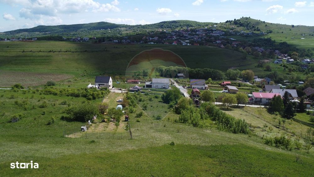 Teren intravilan 2307 mp în Salicea, zona premium, aproape de Cluj