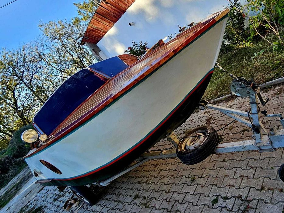 Barca Bristena Proiect Unicat