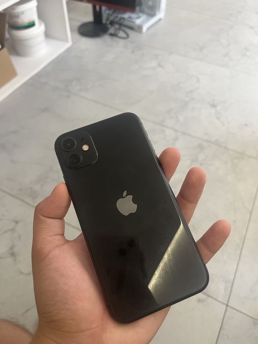 продам Iphone 11 В отличном состояний