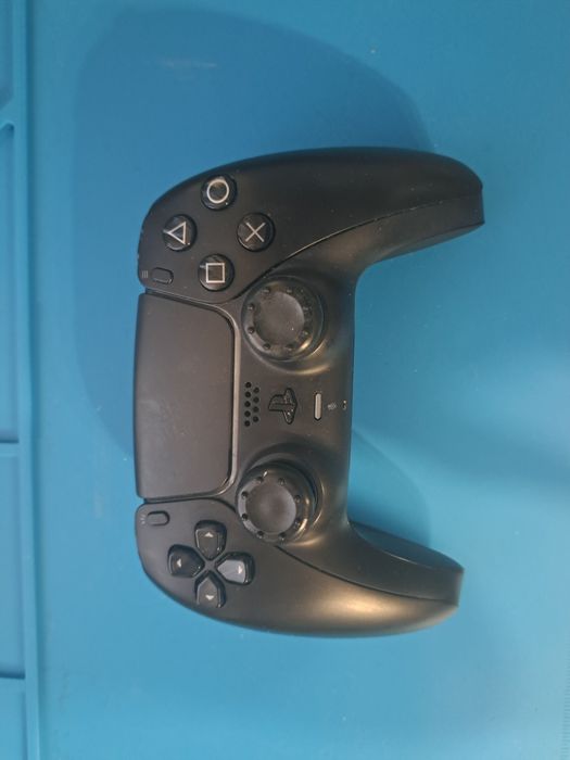 PS5 контролер + Venom докинг станция за 2 контролера – комбо