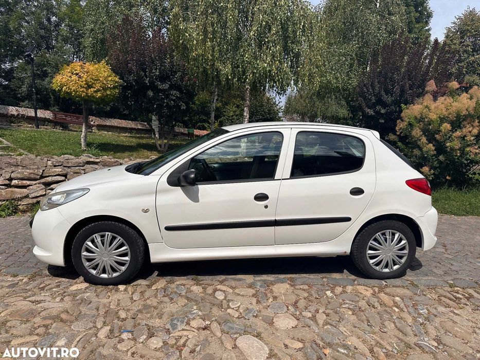 Vând Peugeot 206+ 1.4 benzină (75 CP), 2010 – 86.802 km reali