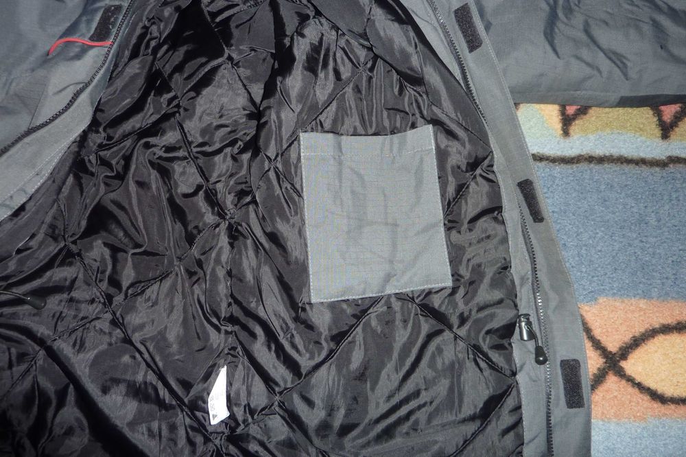 Vand Geaca Vector groasa ideala de iarna Marimea L