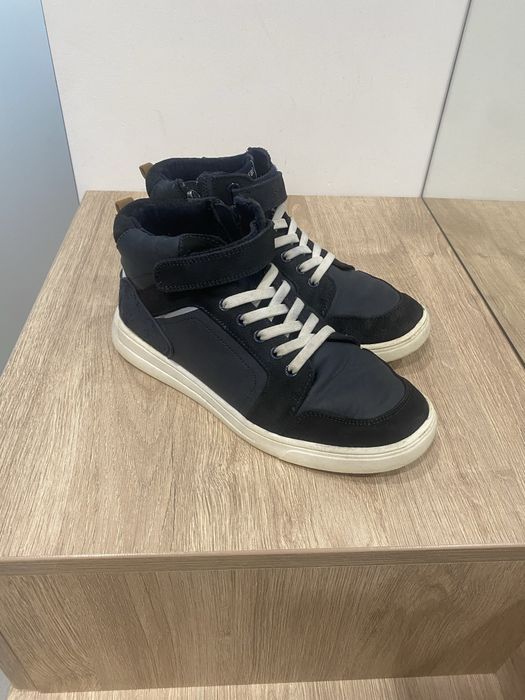 Сникърси Mayoral