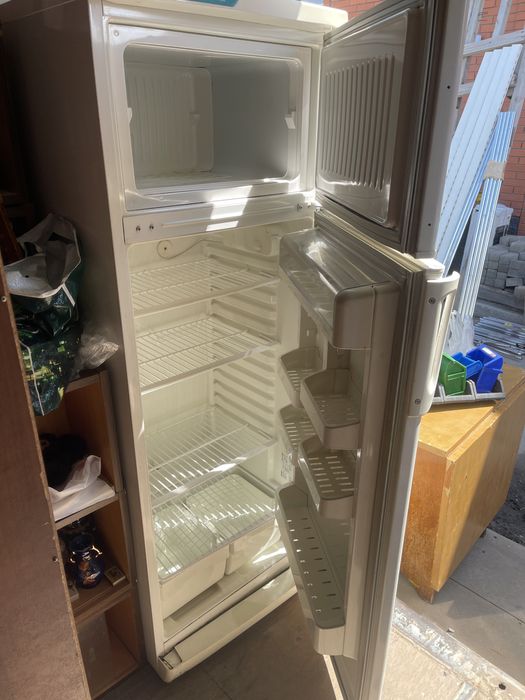 Холодильник STINOL