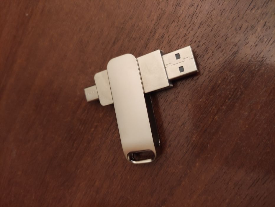 USB флешка 128гб