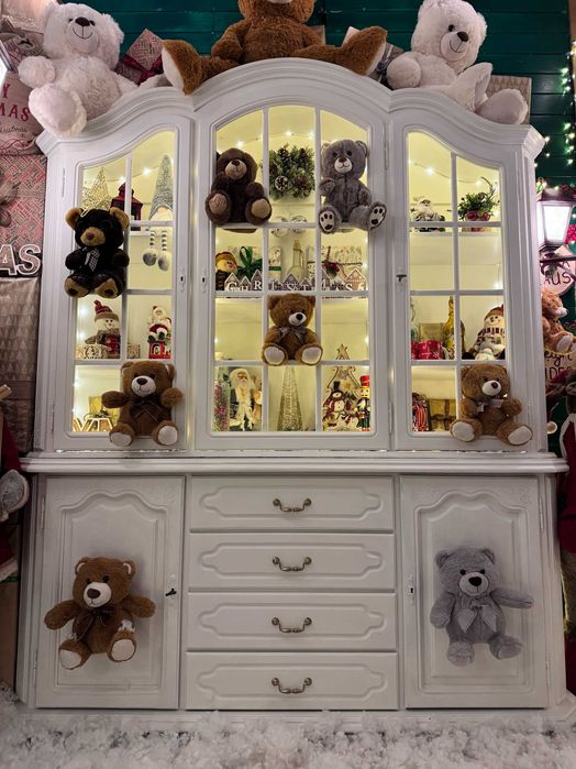 Dulap masiv alb decorativ sau pentru sedinte foto Craciun