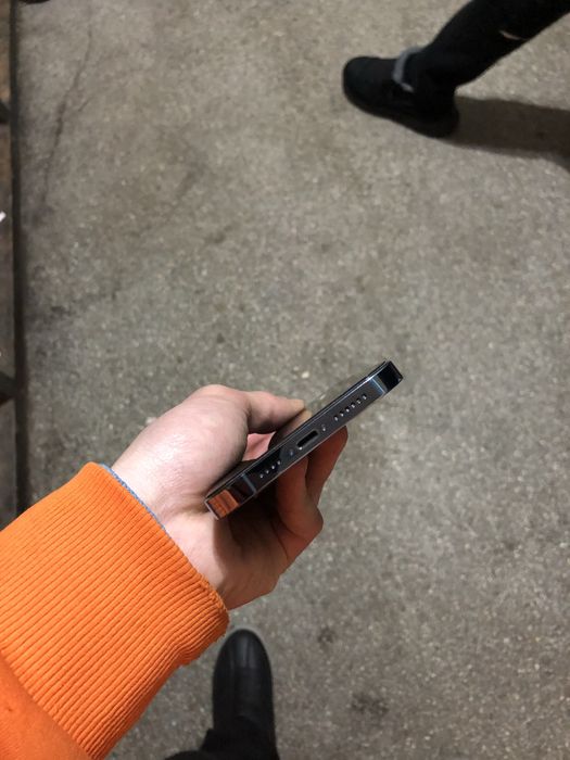 Ihone 13 pro max srochna sotiladi