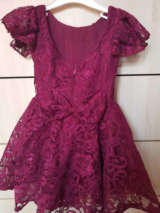 Официална детска рокличка,размер 2-3 год.