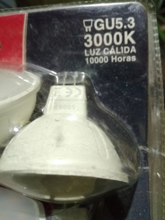Set Becuri/Spoturi 8 bucăți Noi SMD Led GU 5.3/3000K 3W/Spania