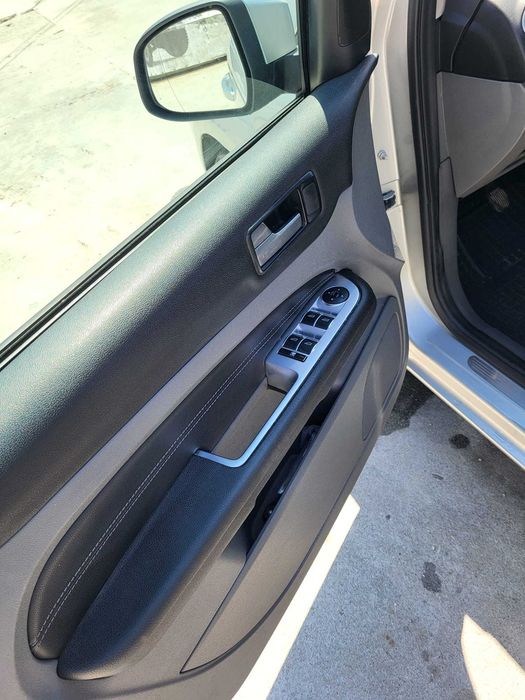 FORD Focus 2008 — imagine 5
