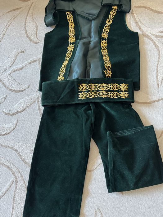 Продам костюм национальных