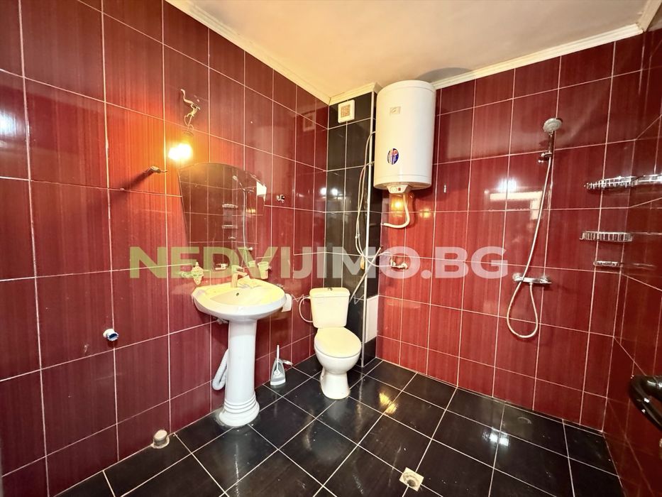 Двустаен апартамент в тухлена сграда в кв. Аспарухово