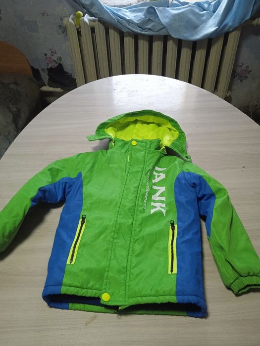 Продам куртку в отличном состоянии