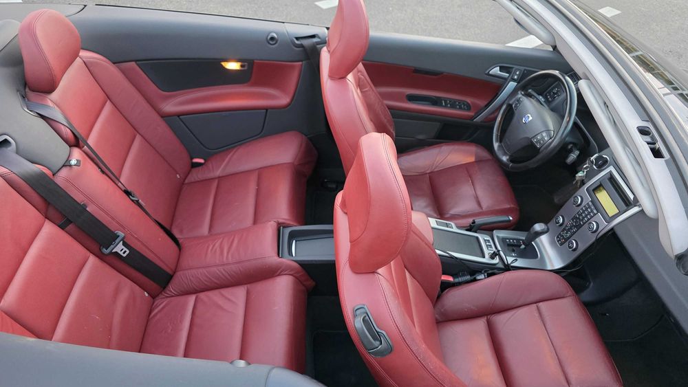 Pret redus! OCAZIE! Volvo C70 SUMMUM 2l diesel 5 cilindri 177cp 2011 Germania